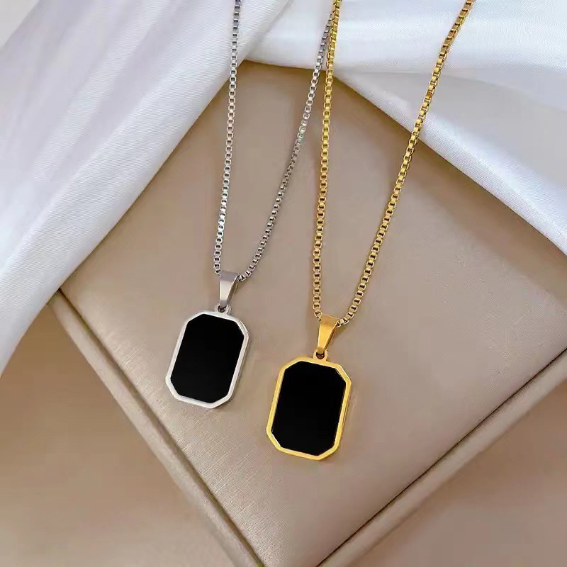 European & American Square Geometric Retro Necklace